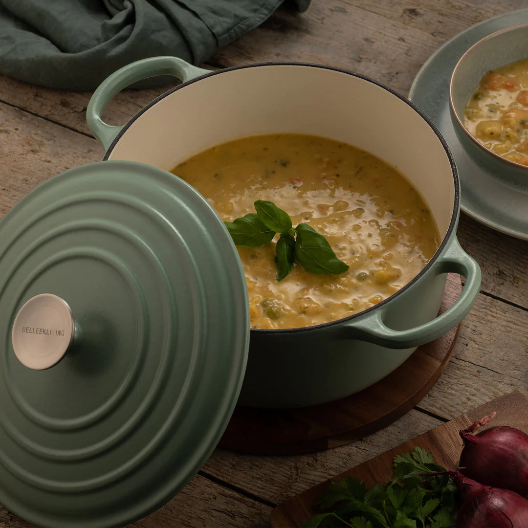 Belleek Living Cast Iron Round Covered Casserole - Image 2