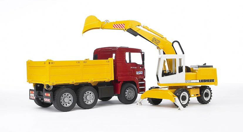 BRUDER MAN TGA CONSTRUCTION TRUCK with EXCAVATOR - Image 2