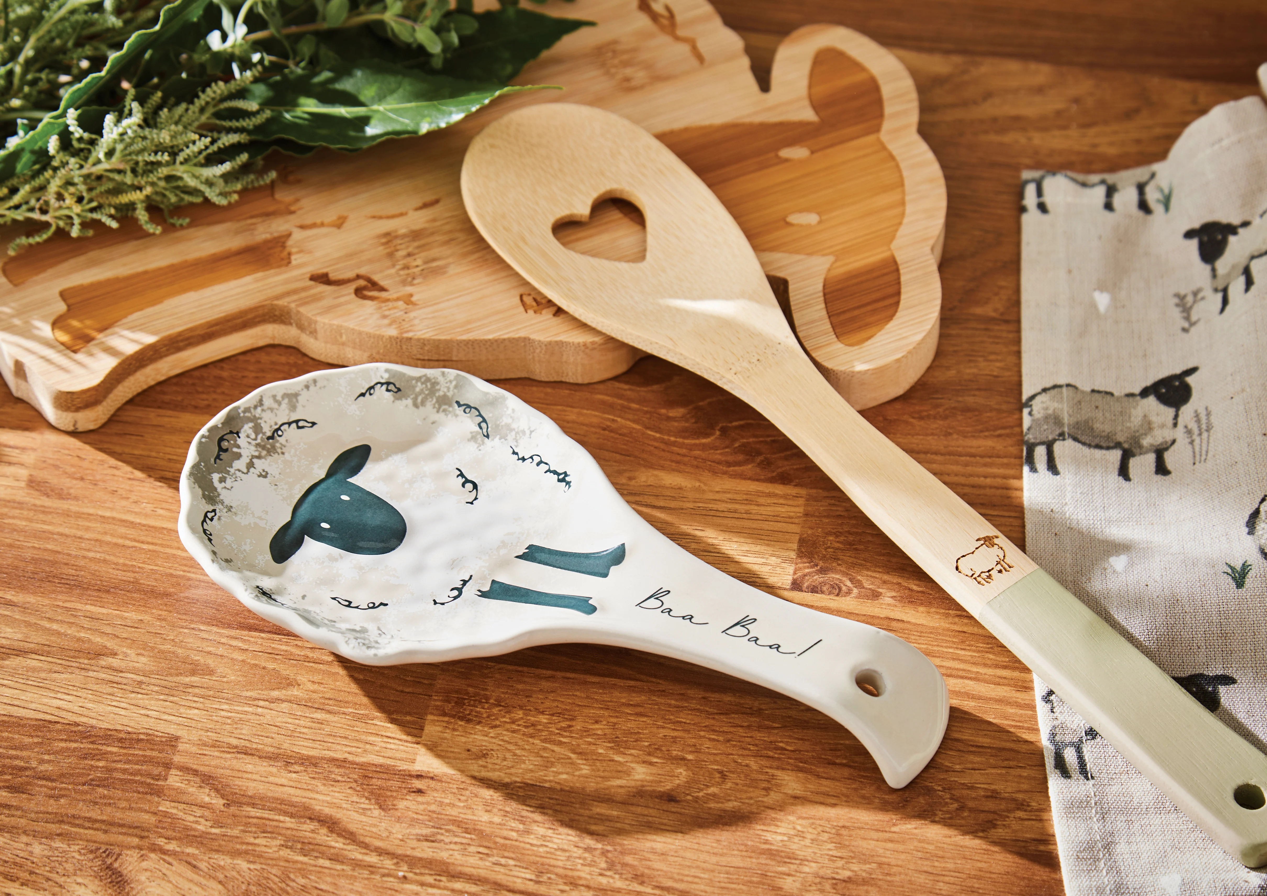 Cooksmart HIGHLAND SHEEP - CERAMIC SPOON REST LARGE - Image 2
