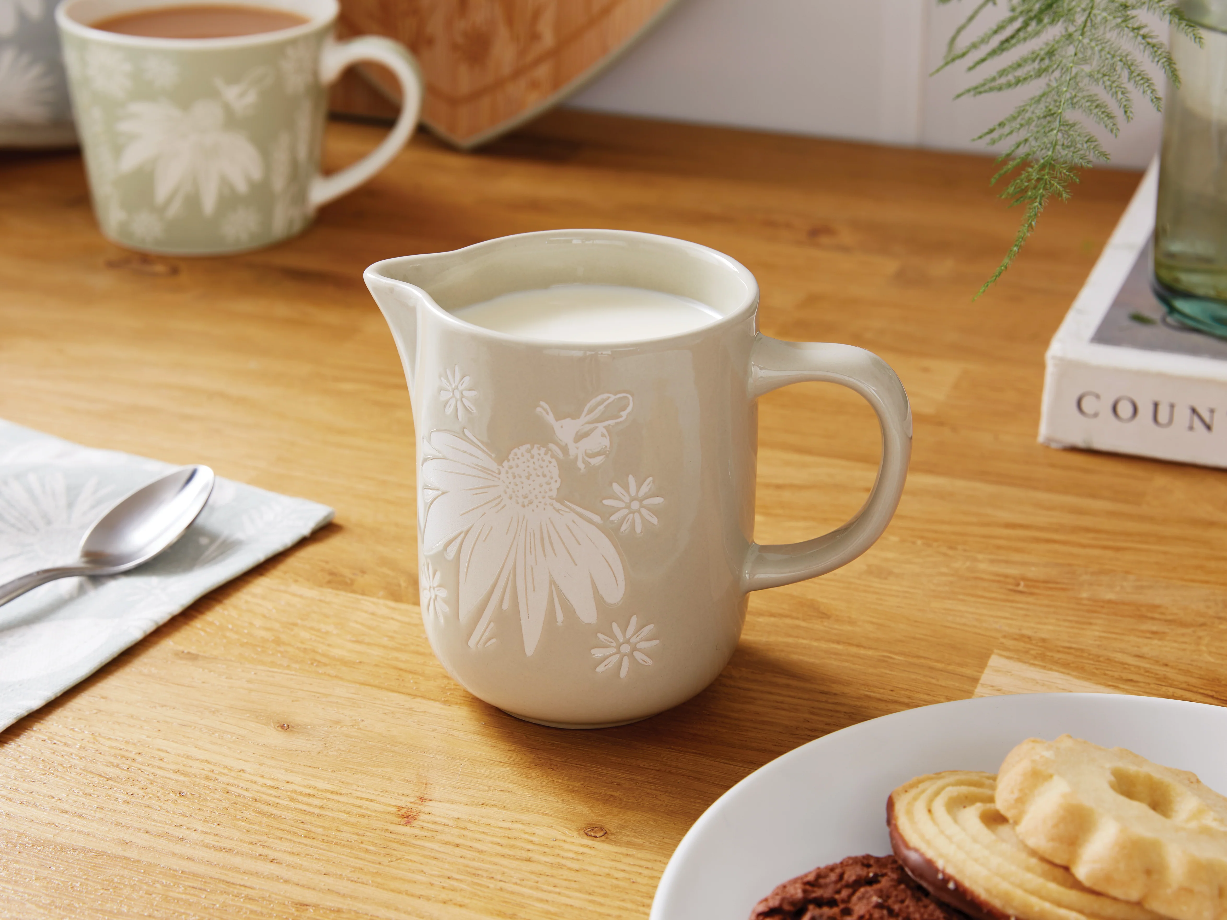 Cooksmart Homestead Ceramic Jug small - Image 2