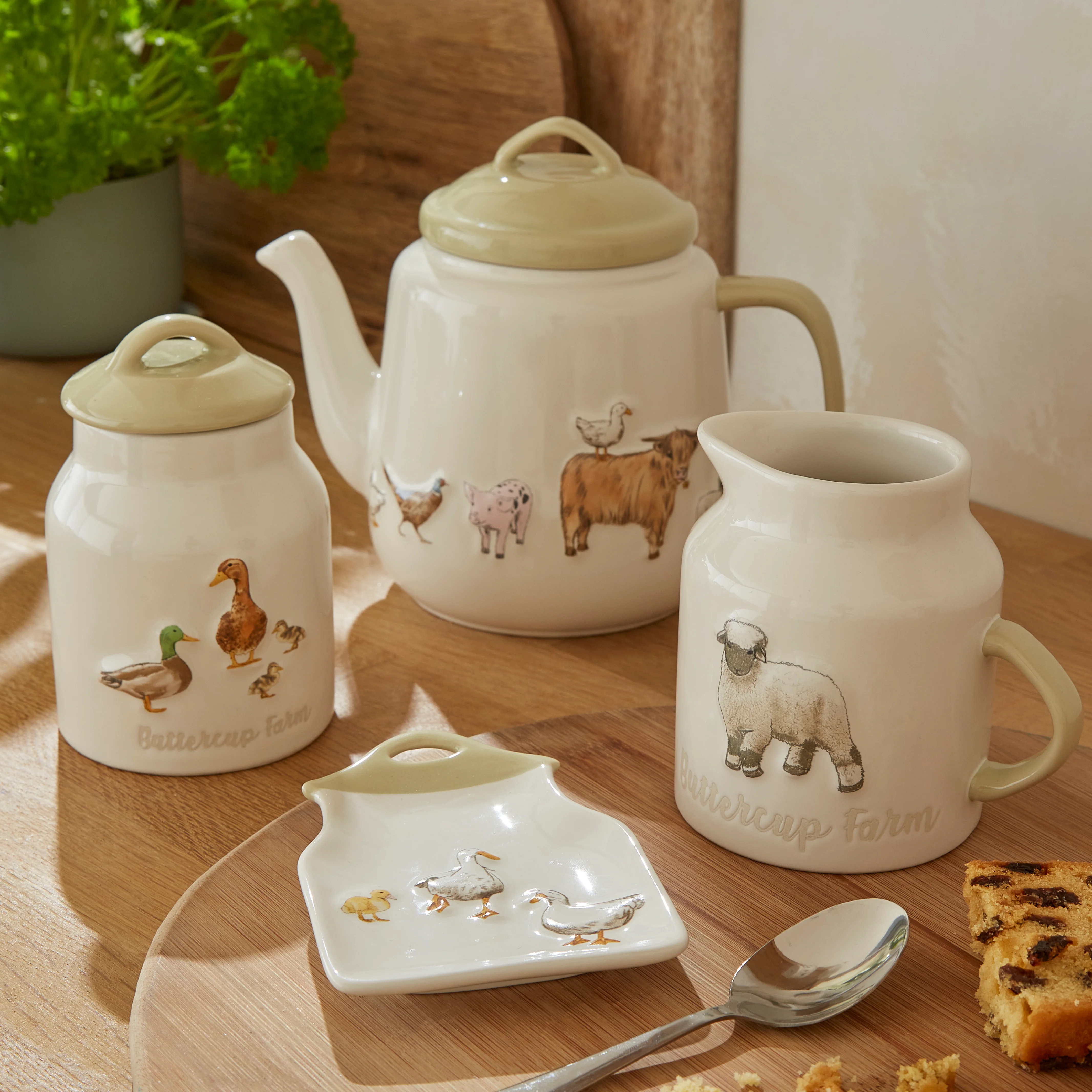 Cooksmart Buttercup Farm Ceramic Creamer Jug - Image 2