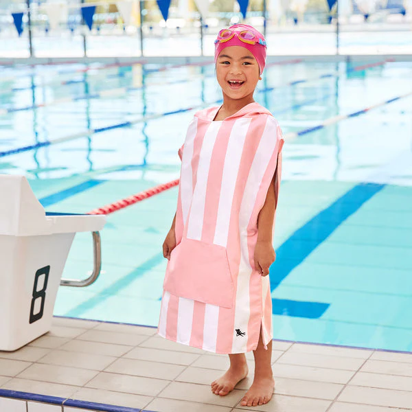 Dock & Bay Poncho - Kids - Malibu Pink Small (Age 3 to 5) (66x49cm) - Image 4
