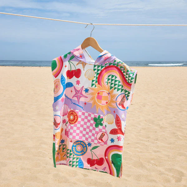 Dock & Bay Poncho - Kids - Good Vibes Club Medium (Age 6 to 10) (75x55cm) - Image 2