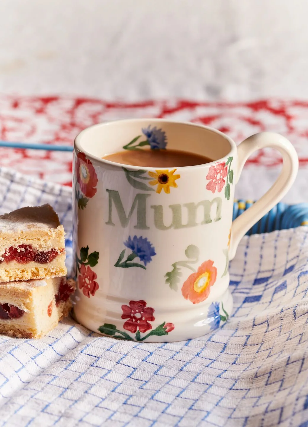 Emma Bridgewater Poppies & Pinks Mum 1/2 Pint Mug - Image 2