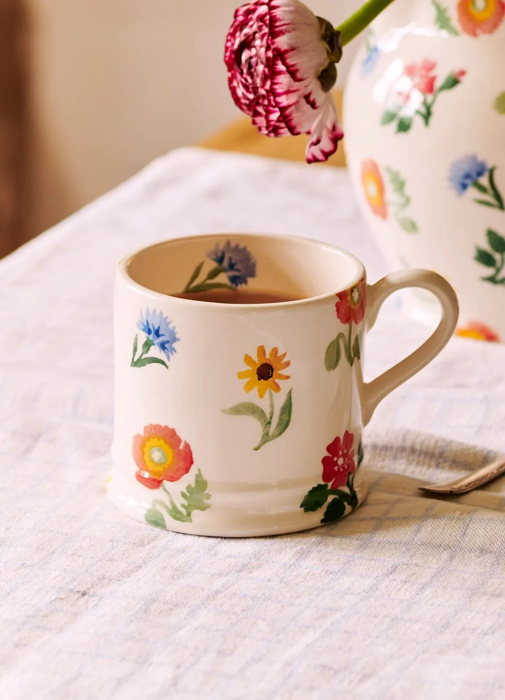 Emma Bridgewater Poppies & Pinks Small Mug - Image 2