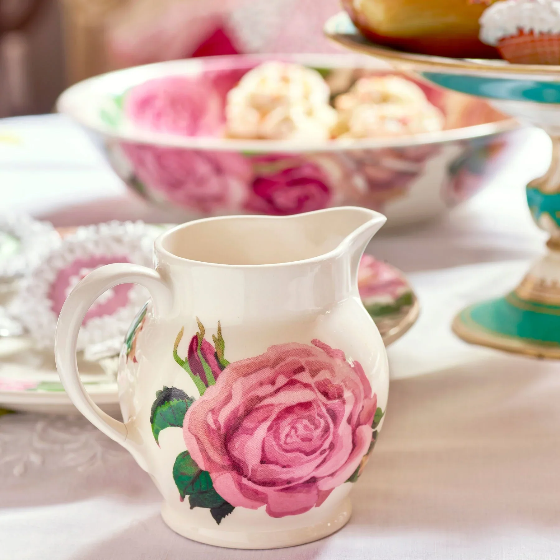 Emma Bridgewater Roses All My Life 1/2 Pint Jug - Image 2