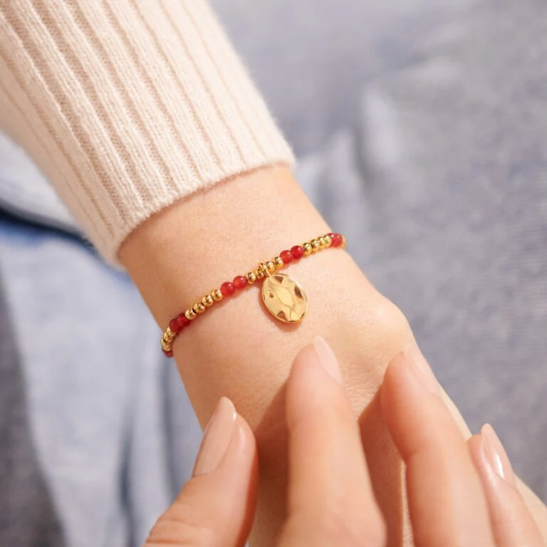 Joma Jewellery 6132 - January A Little Birthstone Gold Bracelet - Image 3