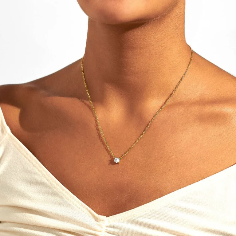 Joma Jewellery 6915 - Love From Your Little Ones 'One' Necklace In Gold Plating - Image 3