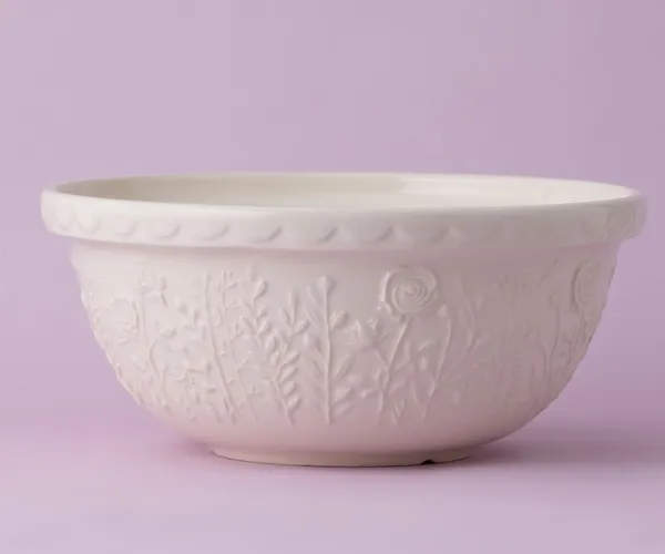 Mason & Cash In The Meadow S12 Cream Rose Mixing Bowl 29cm - Image 3