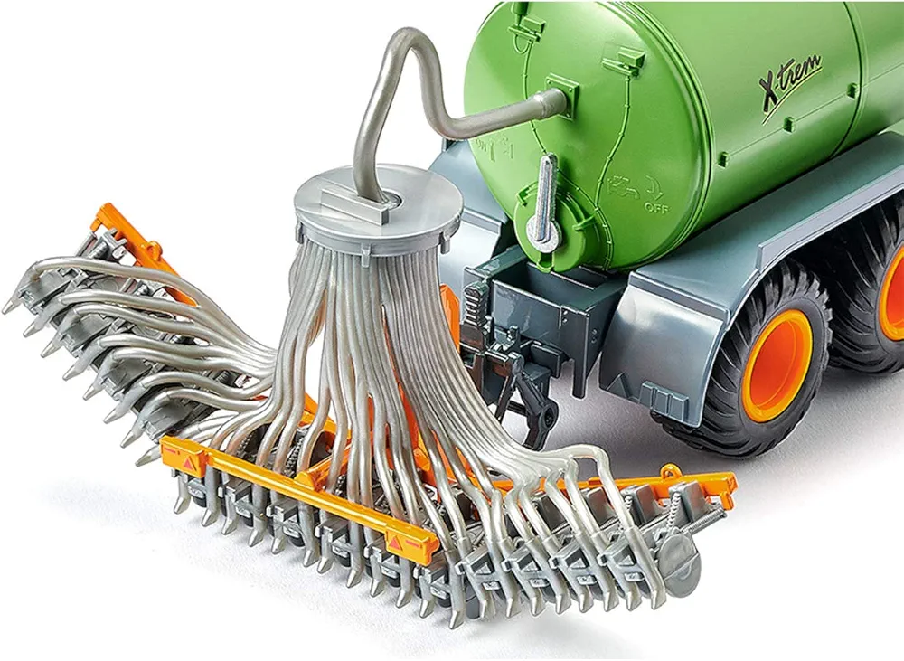 SIKU 1:32 JOSKIN VACUUM TANKER - Image 2