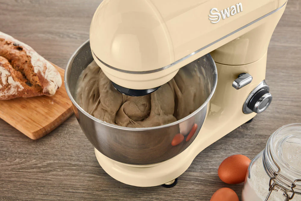 Swan 800W Retro Stand Mixer - Image 5