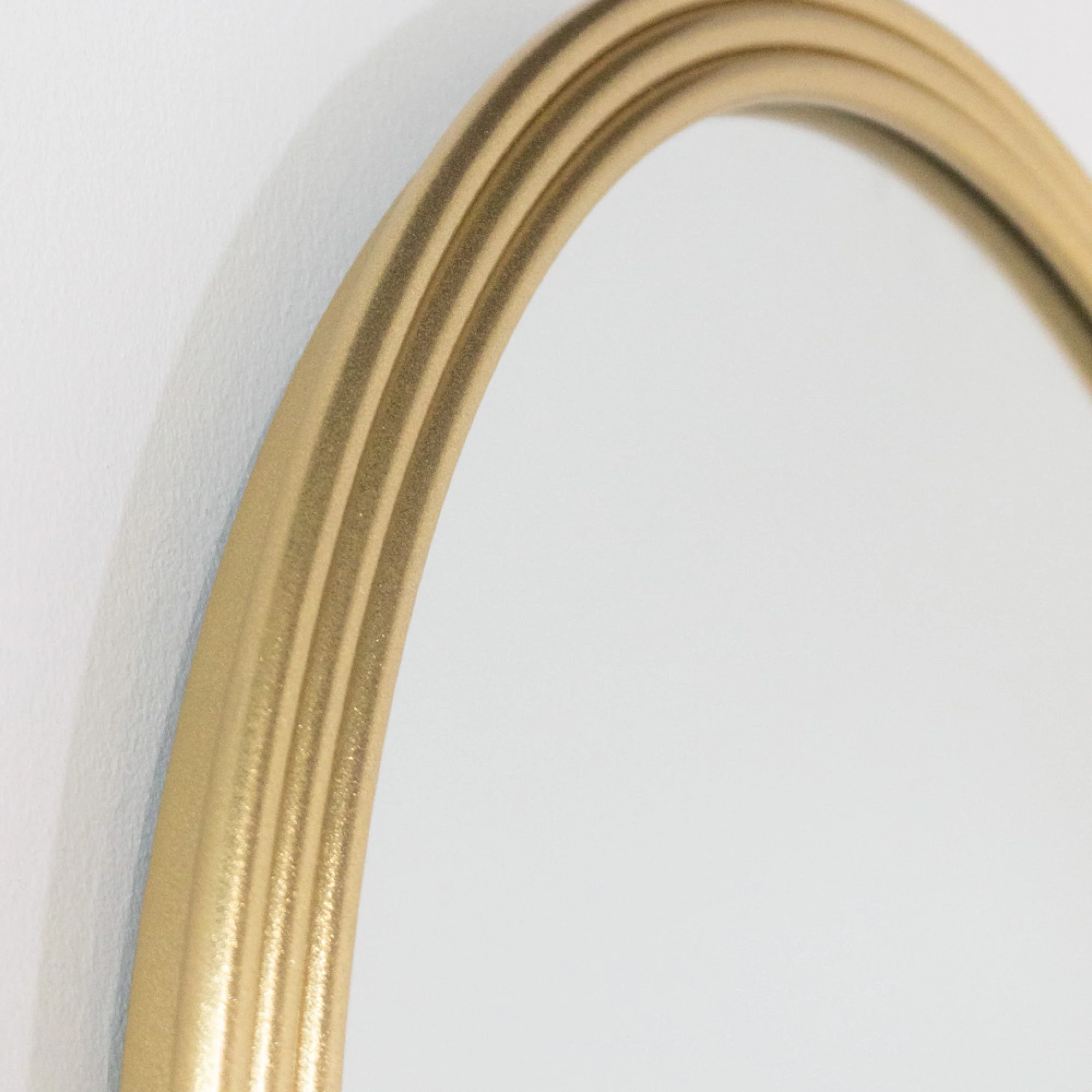 Tara Living Odessa Round Mirror 60cm - Image 3